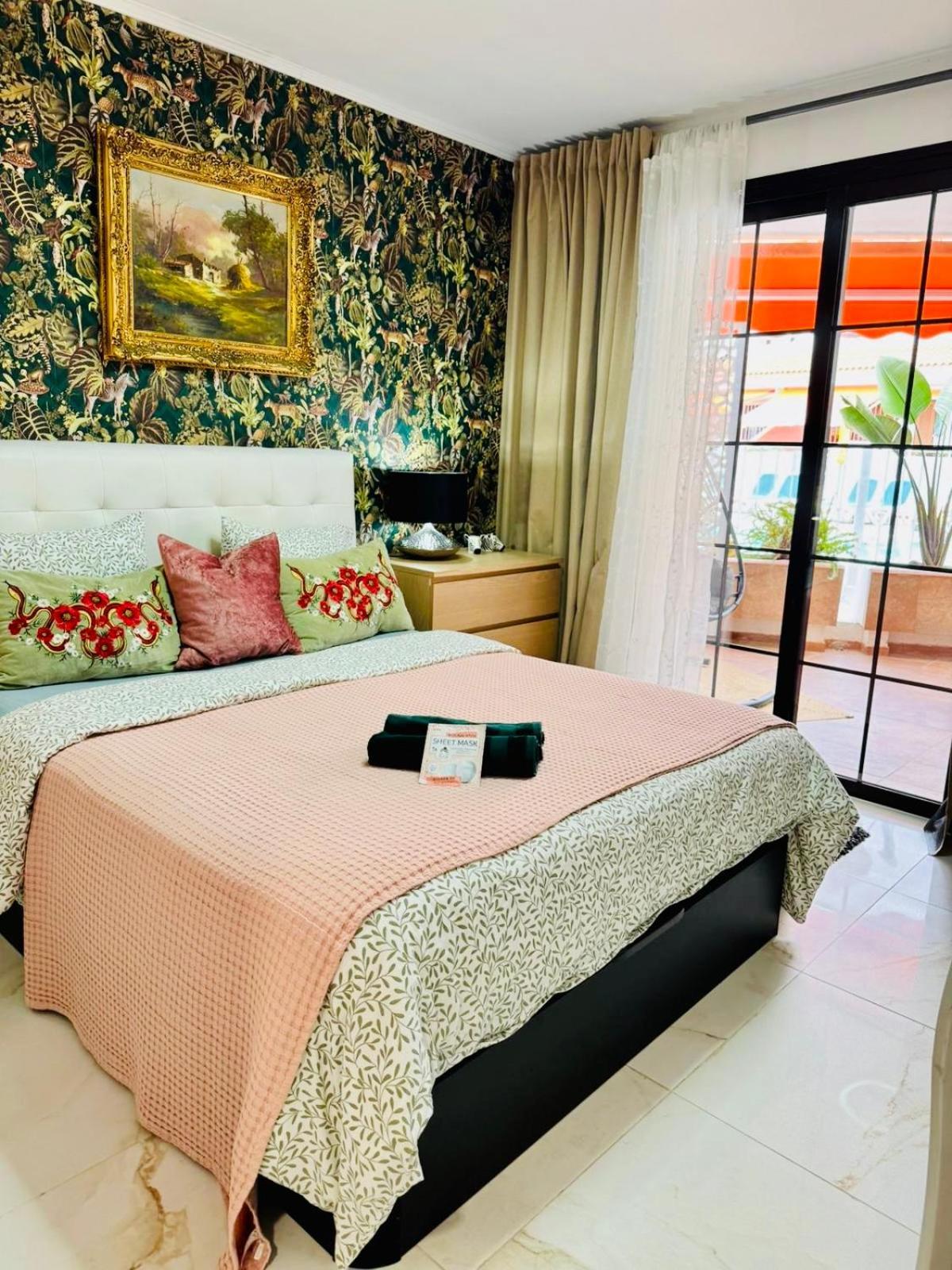 Apartment With Terrace And Pool, Los Cristianos Los Cristianos (Tenerife) Exterior photo